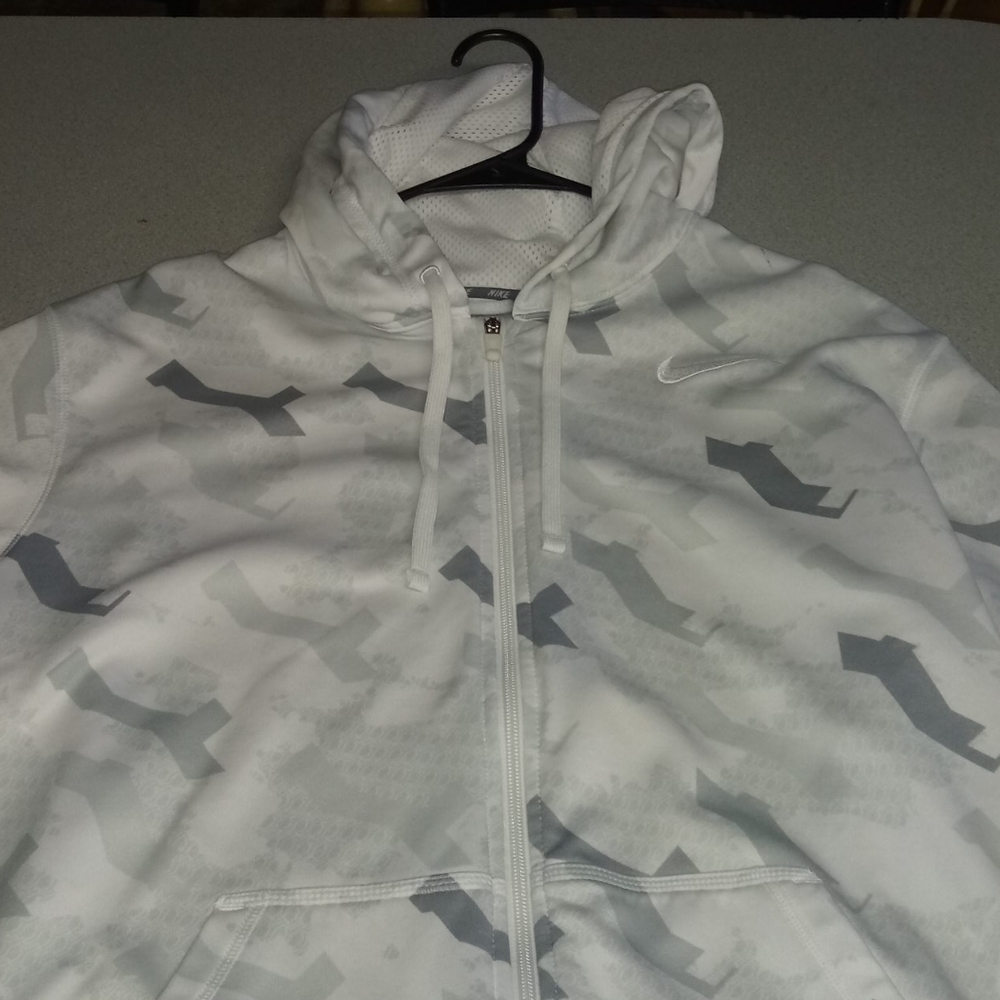 Nike Therma Fit hoodie